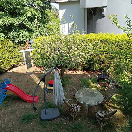 Family House Apartamento
